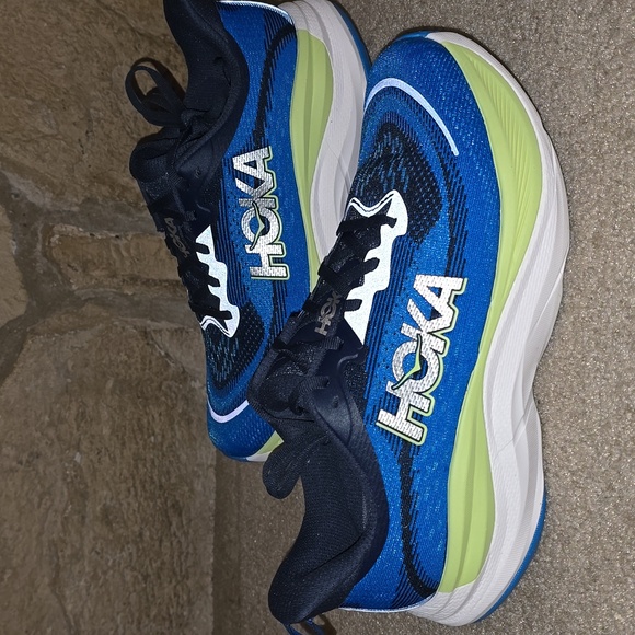 Hoka SkyFlow - Picture 2 of 12
